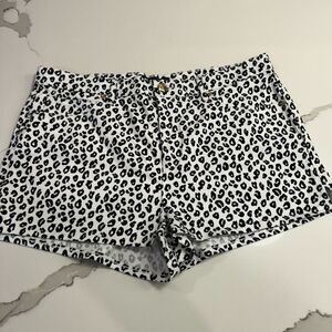 Juicy Couture Leopard shorts size 32